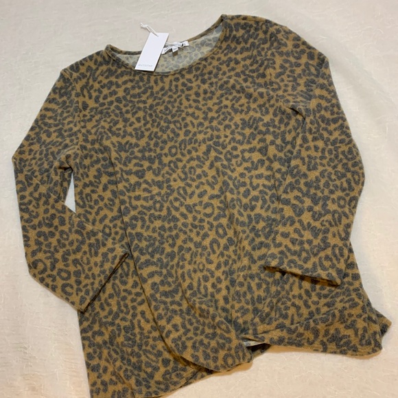 Antistar 3/4 sleeve leopard print top - Picture 1 of 3